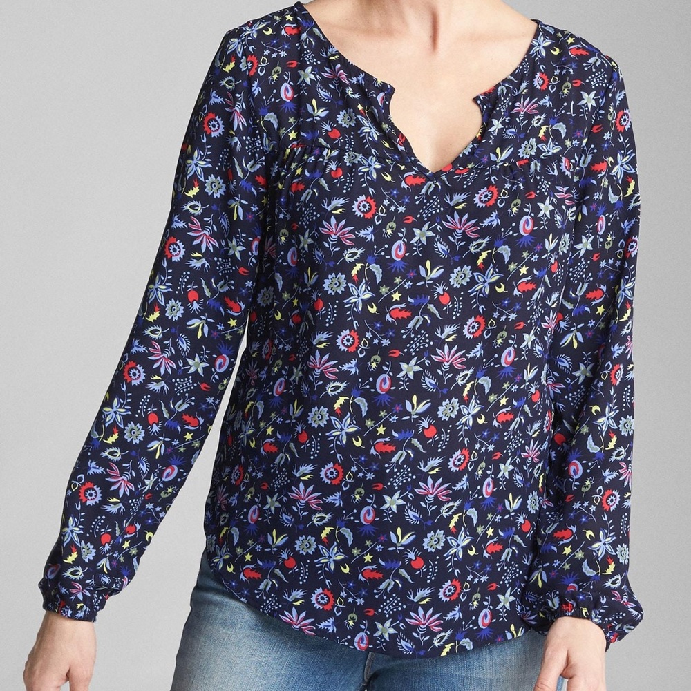 Gap Factory Floral Yoke Top Navy Small  EUC